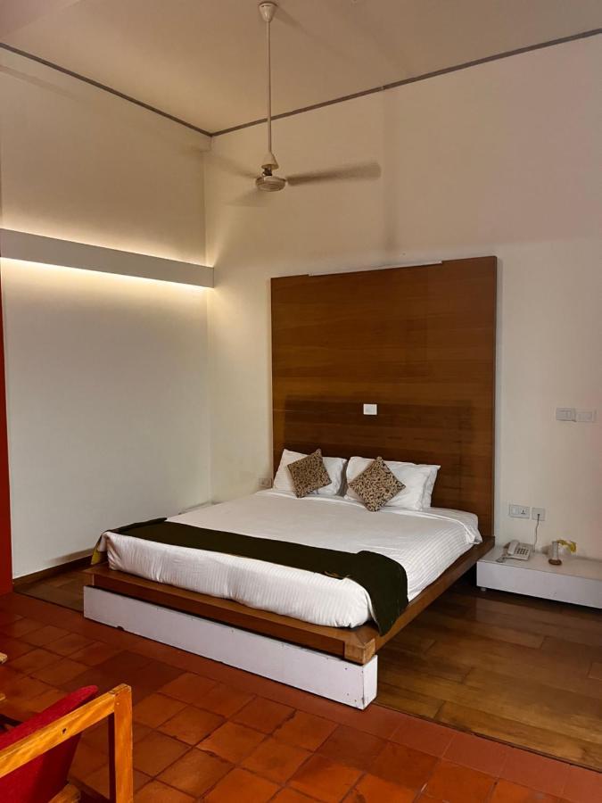 Presidency Artotel, Kochi Exterior foto