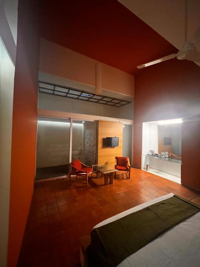 Presidency Artotel, Kochi Exterior foto